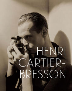 Cover catalogo mostra. Henri Cartier-Bresson, New York (detail), 1935. Foto di George Hoyningen-Hune.