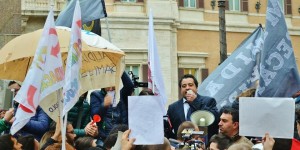 Marcello Pacifico, presidente del sindacato ANIEF, alla manifestazione del 17 marzo 2015, in piazza Montecitorio a Roma.